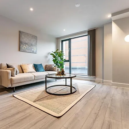 St Martin's Place 2 Bed Luxury Bham